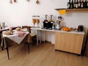 sala colazioni.jpg